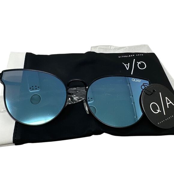 Quay Australia Blue-Mirrored Sunglasses with Case NEW - Picture 1 of 7